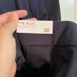 Navy Ankle Crop Pant NWT
